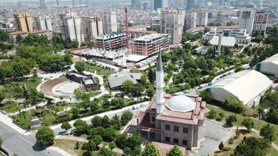 مشروع استثماري سكني في اسطنبول كوتشوك تشكجمة كود (IC 82 )
