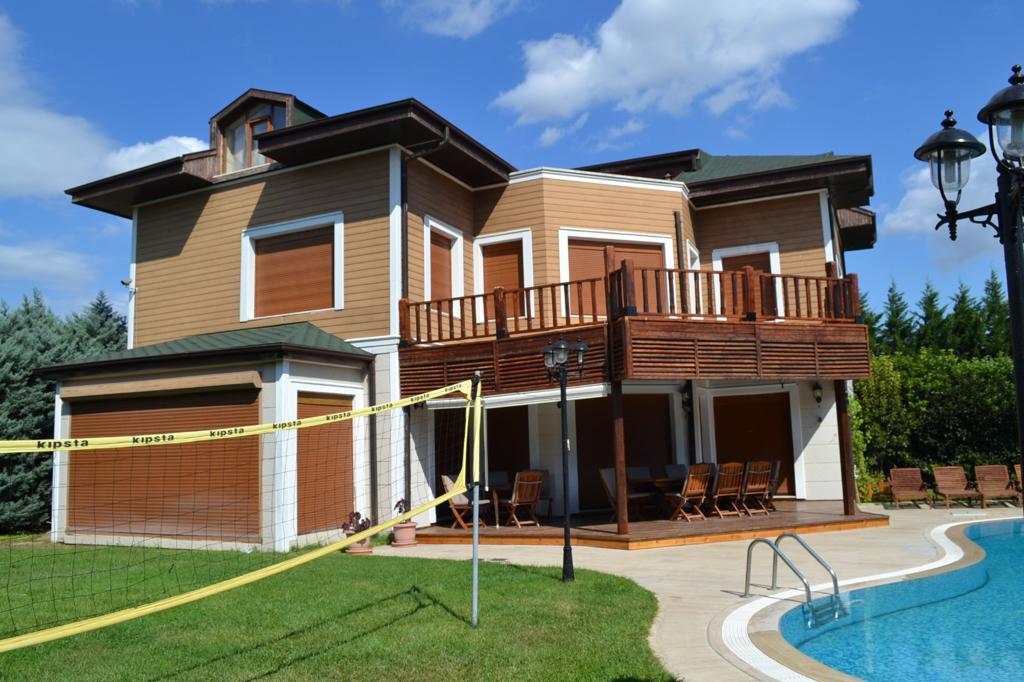 Independent villa for sale in Istanbul / Selim Paşa