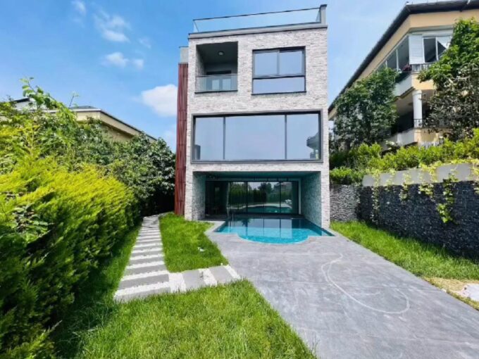 Villa for sale in Istanbul / Buyukcekmece